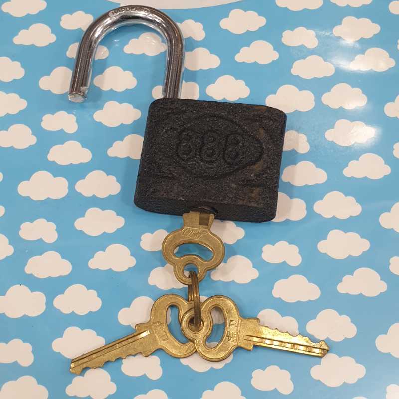 Замок 888